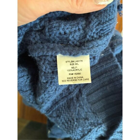 Love & Harmony Womens Blue Red Hearts Acrylic Cable Knit Fisherman Sweater Large - Picture 8 of 9